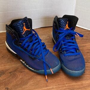 NIKE AIR JORDAN SPIKE FORTY (GS) SNEAKERS 807542 405  
SIZE 4.5 Y